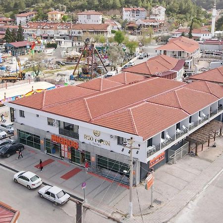 פאטהיה Red Moon Suites מראה חיצוני תמונה